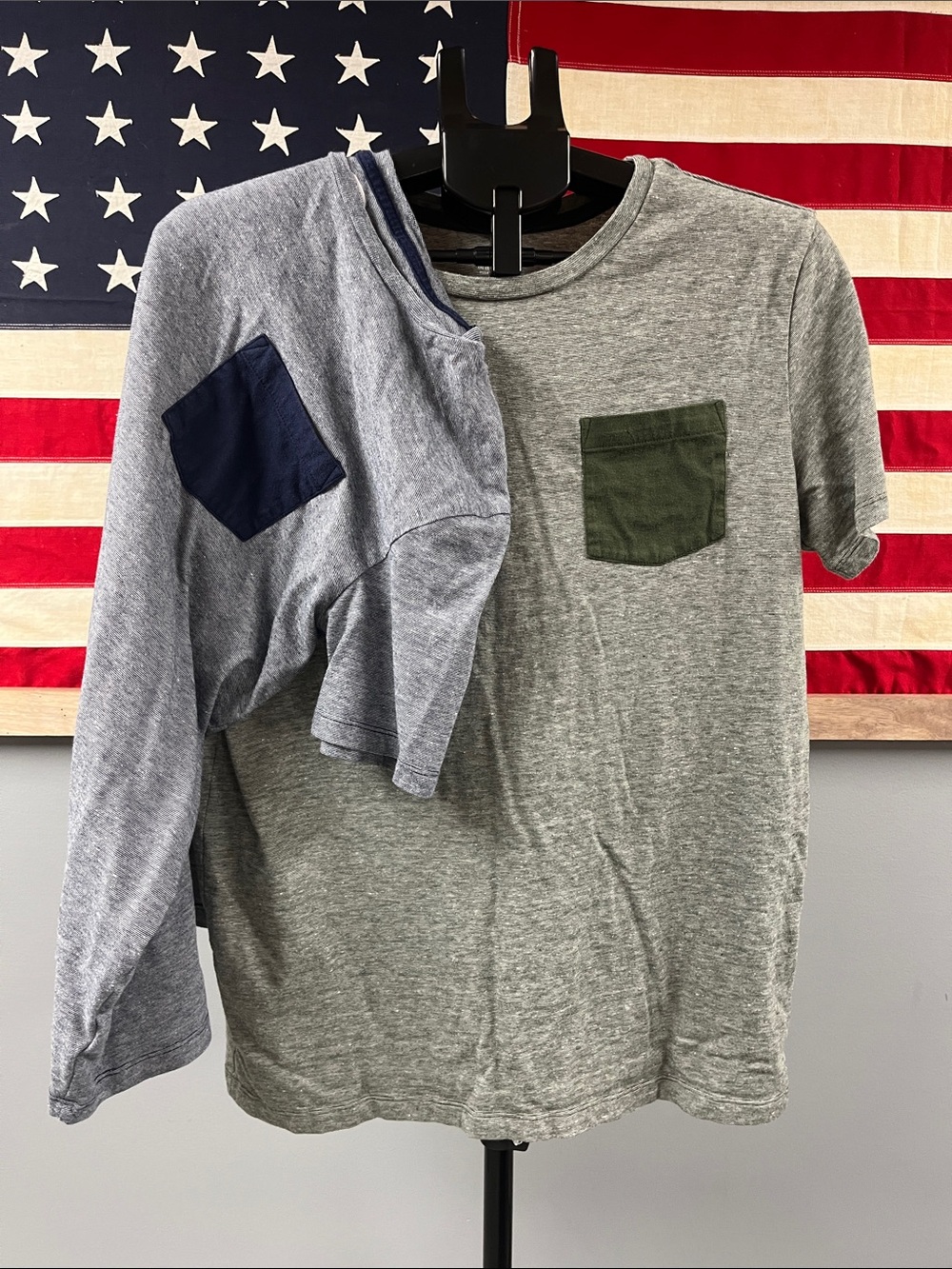 Two Old Navy Heather Blue and Green Tees with solid pockets. XXL (18) husky.